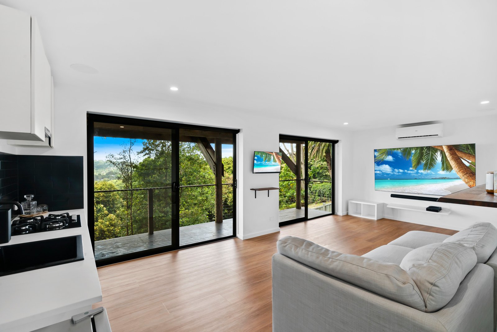 23 Broadwater Esplanade BILAMBIL HEIGHTS 15