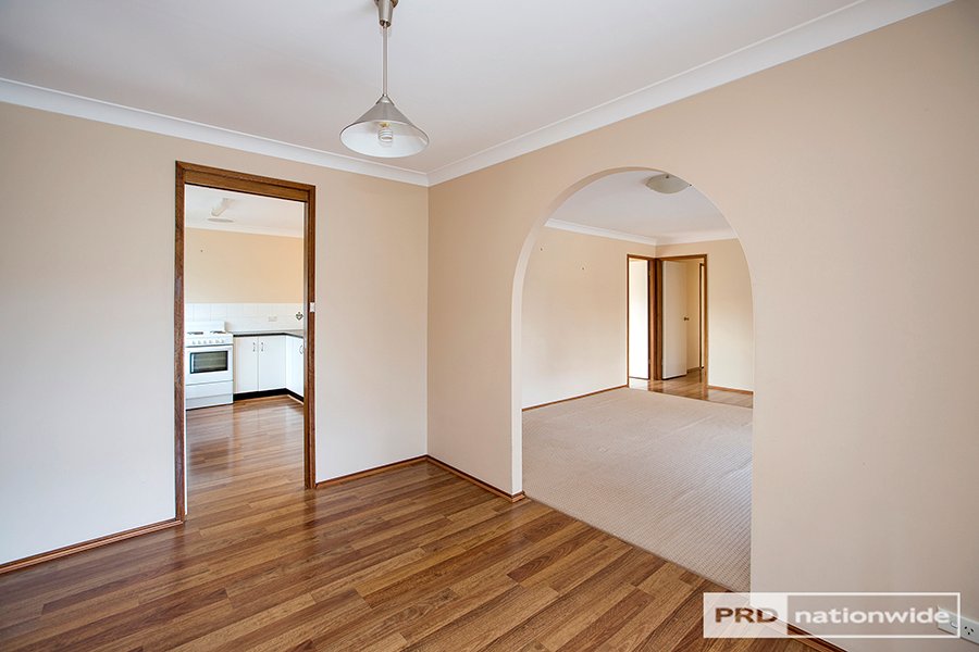 23 Brolga Way TAMWORTH 10
