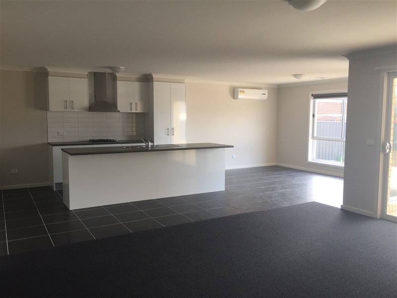 23 Bursaria Street JACKASS FLAT 3