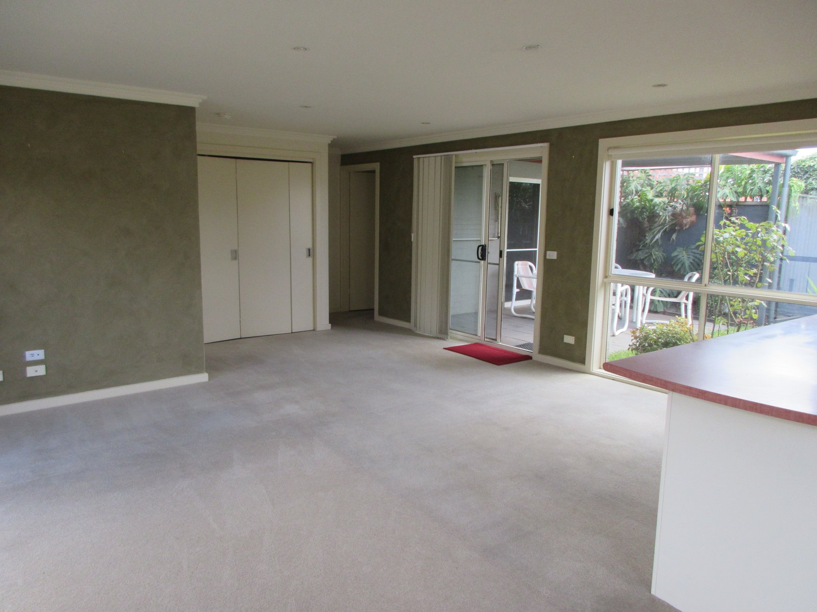 Gallery: 2/3 Caleb Street
