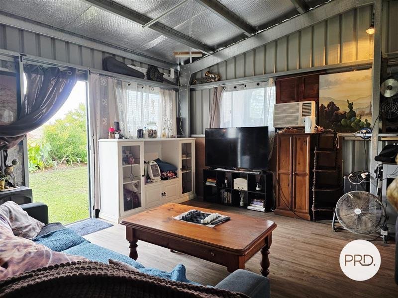 23 Calen Mount Charlton Road CALEN 3