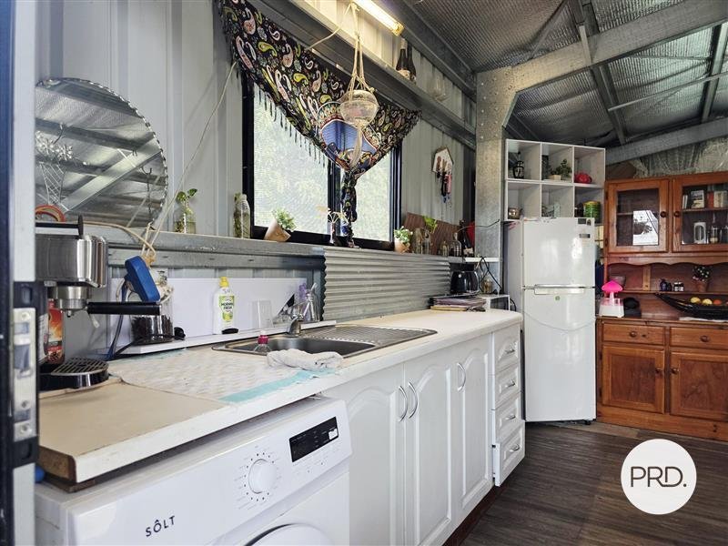 23 Calen Mount Charlton Road CALEN 5