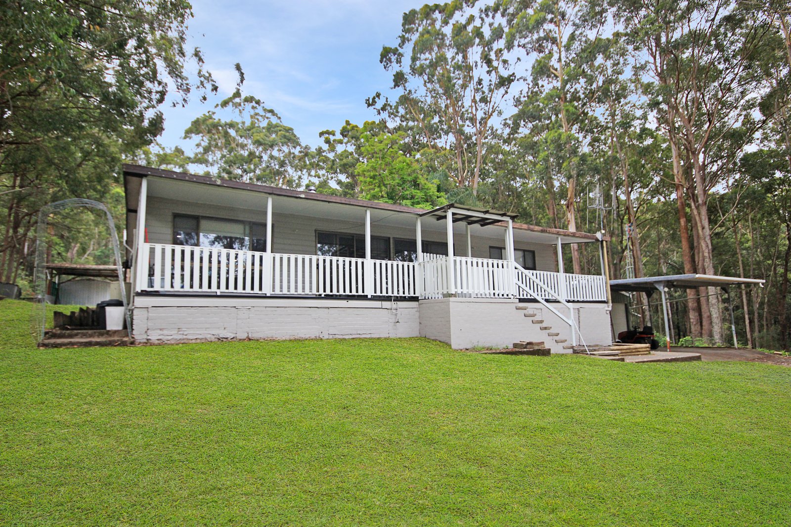 23 Caringal Drive MIDDLE BROTHER 1