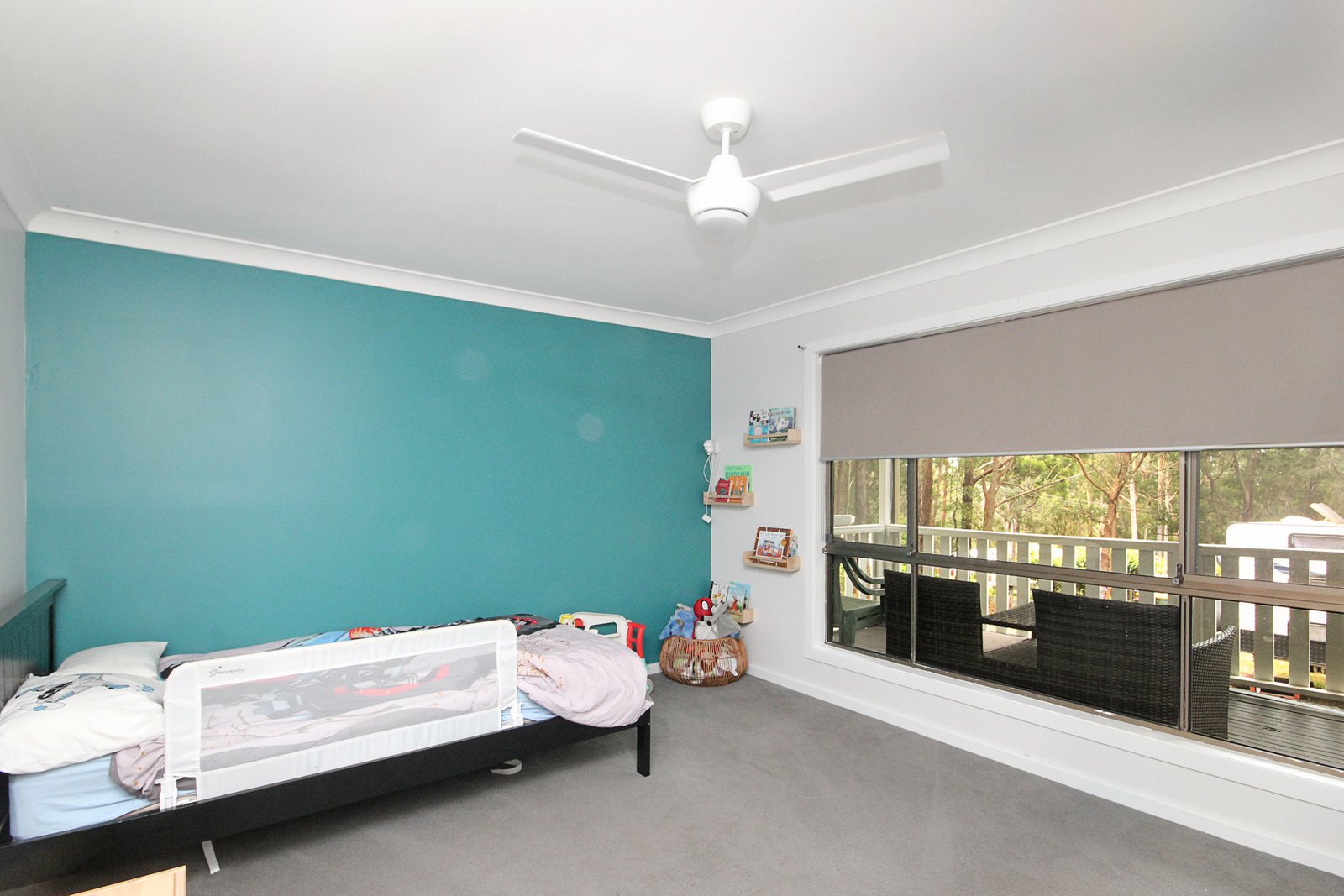 23 Caringal Drive MIDDLE BROTHER 9