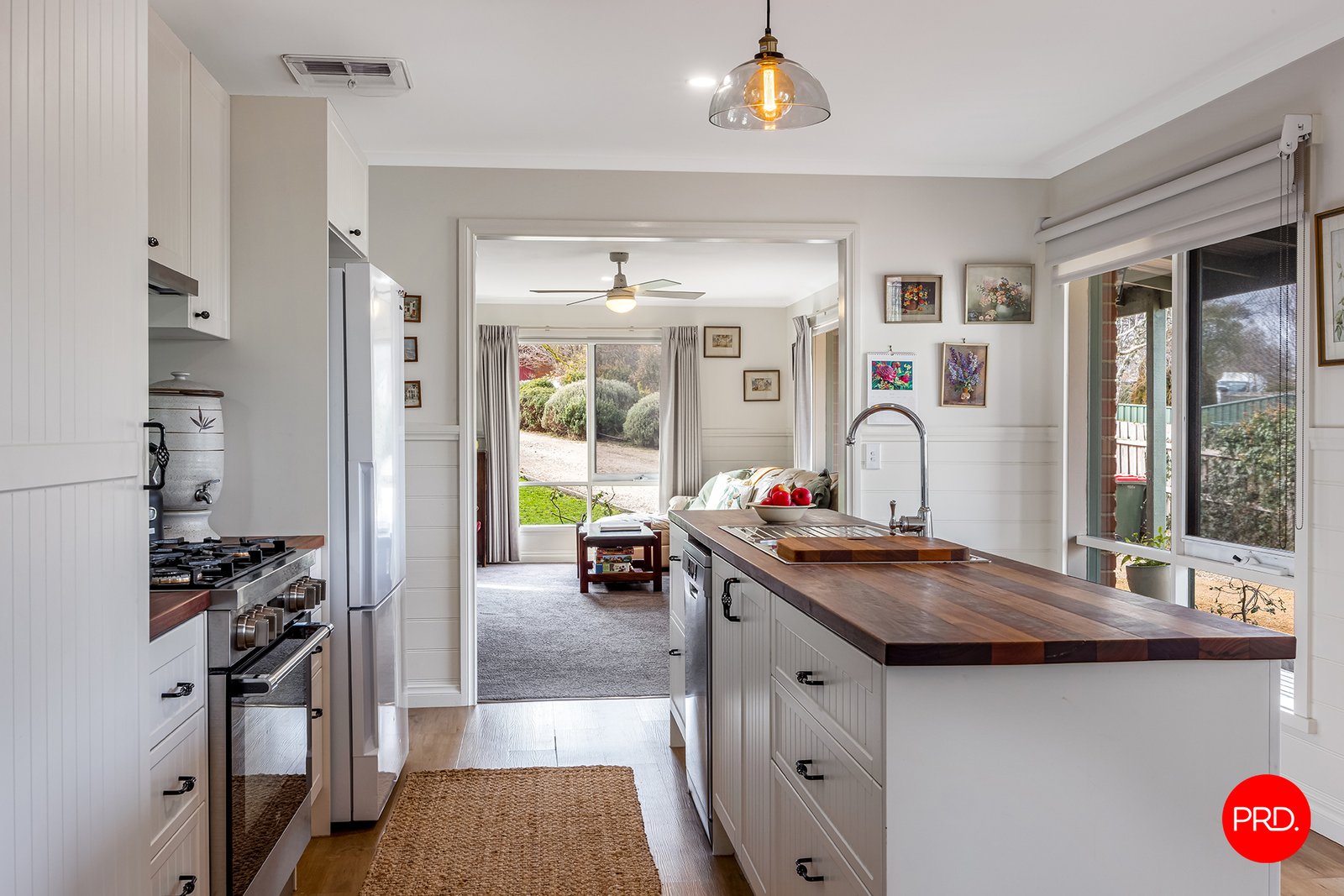23 Castles Crescent KYNETON 12