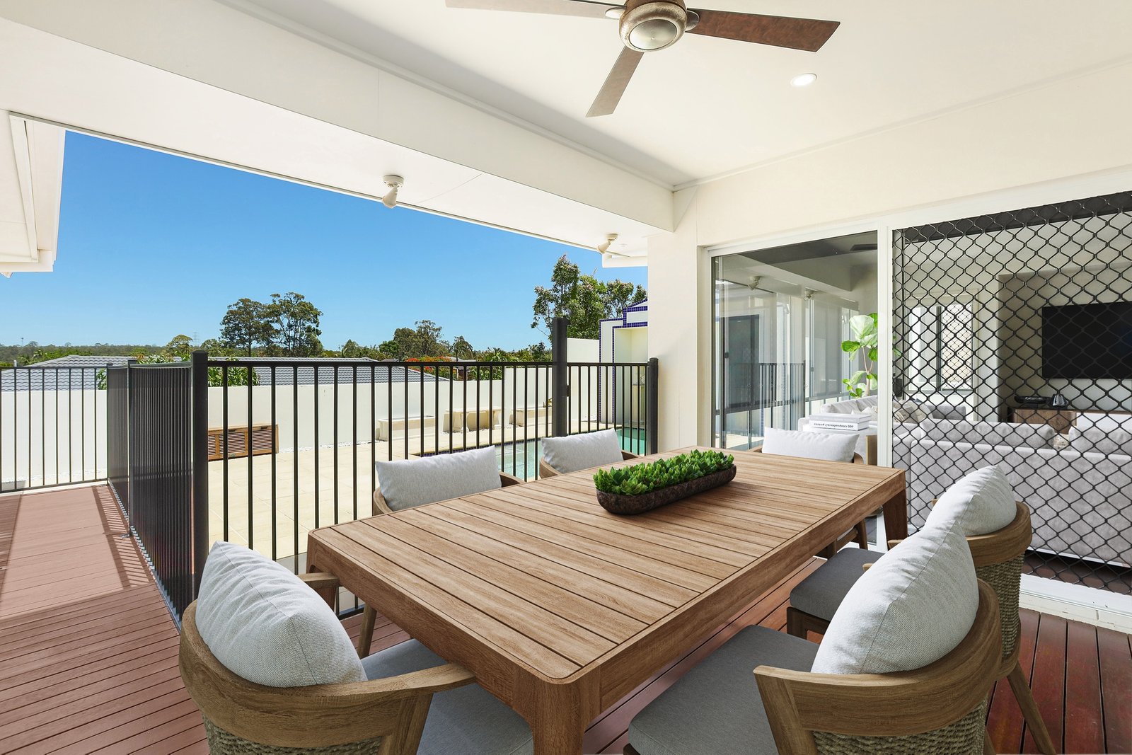 23 Casuarina Drive MOLENDINAR 15