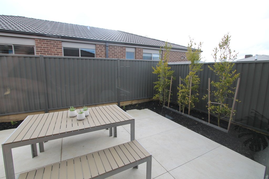 23 Charolais Street DELACOMBE 13