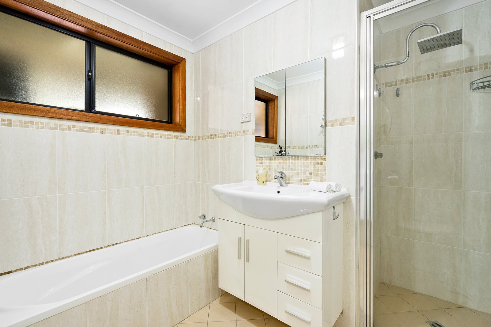 23 Chesterfield Road SOUTH PENRITH 4