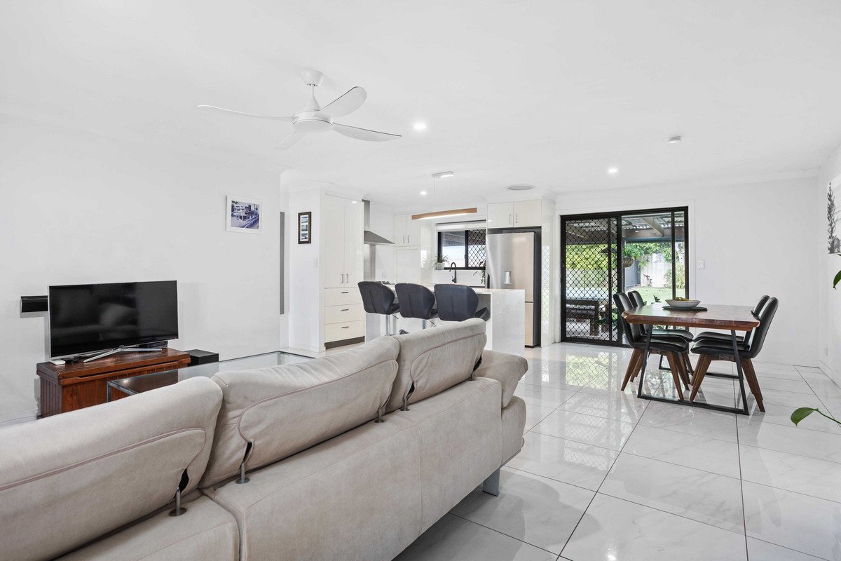 23 Colvillea Court Palm Beach 5