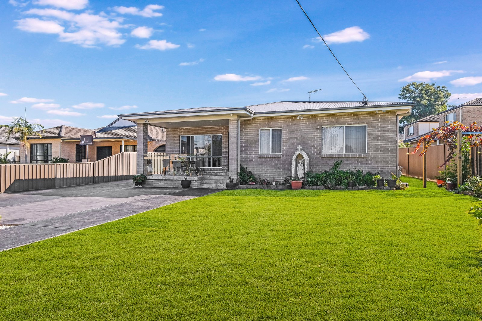 23 Coolaroo Crescent LURNEA 19