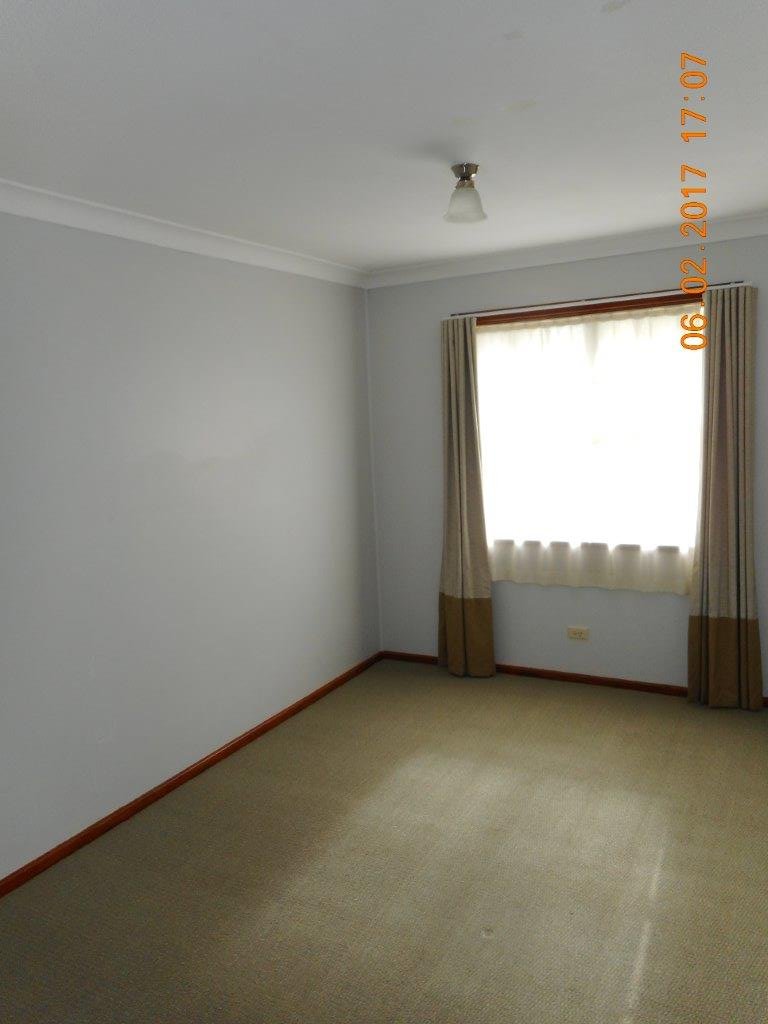 23 Corralyn Ave  BATLOW 8