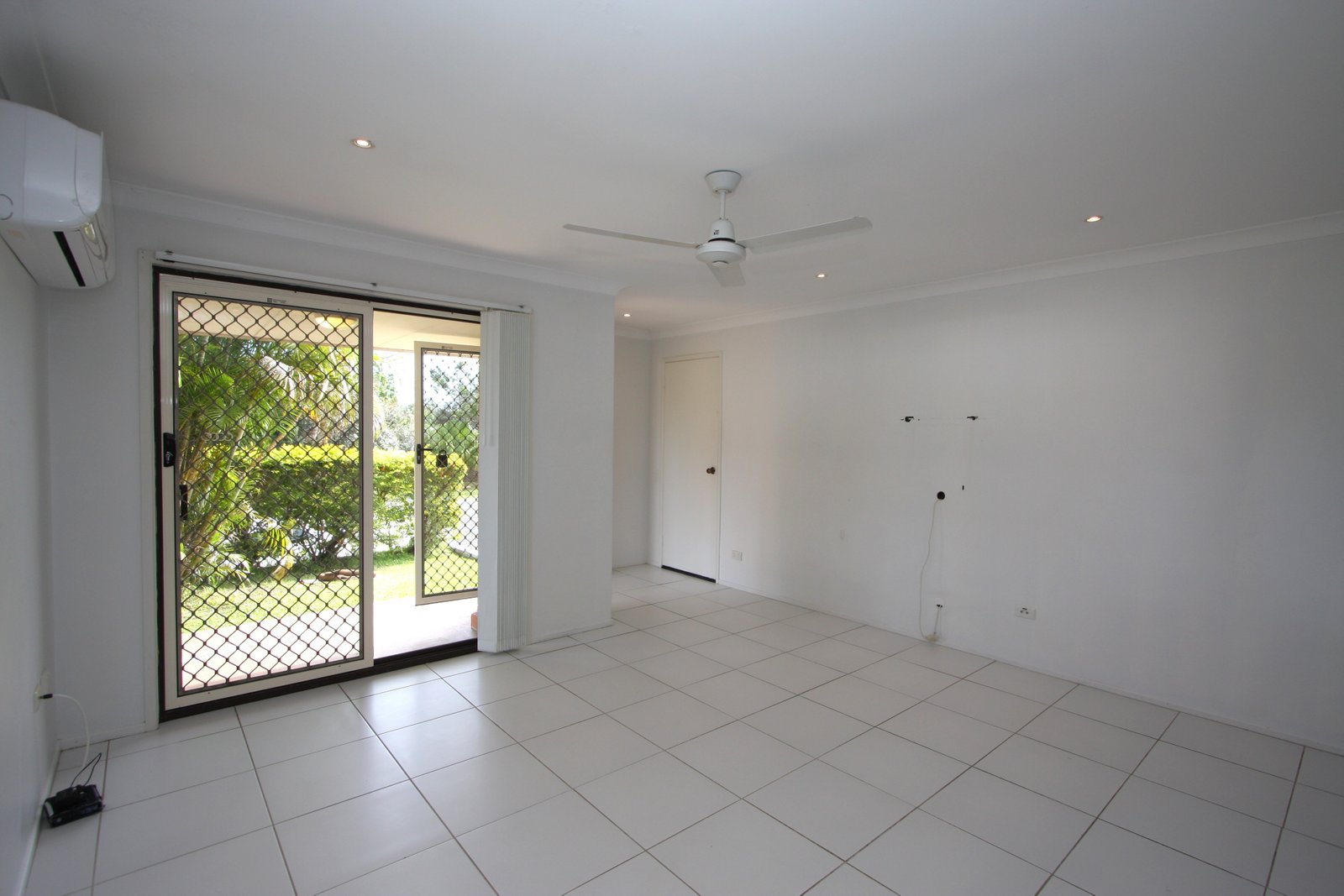 2/3 Corunna Crescent ASHMORE 4