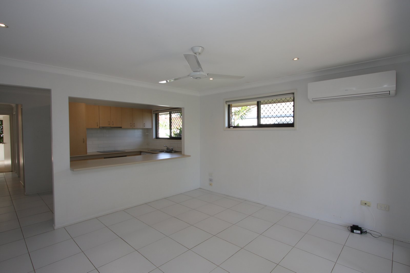2/3 Corunna Crescent ASHMORE 5
