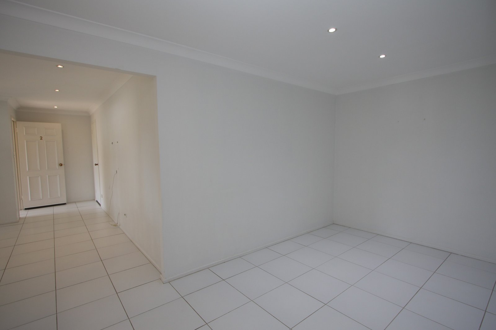 2/3 Corunna Crescent ASHMORE 6