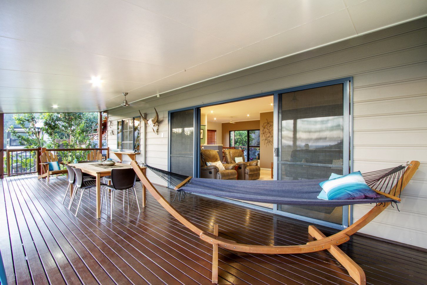 23 Country Road CANNONVALE 2