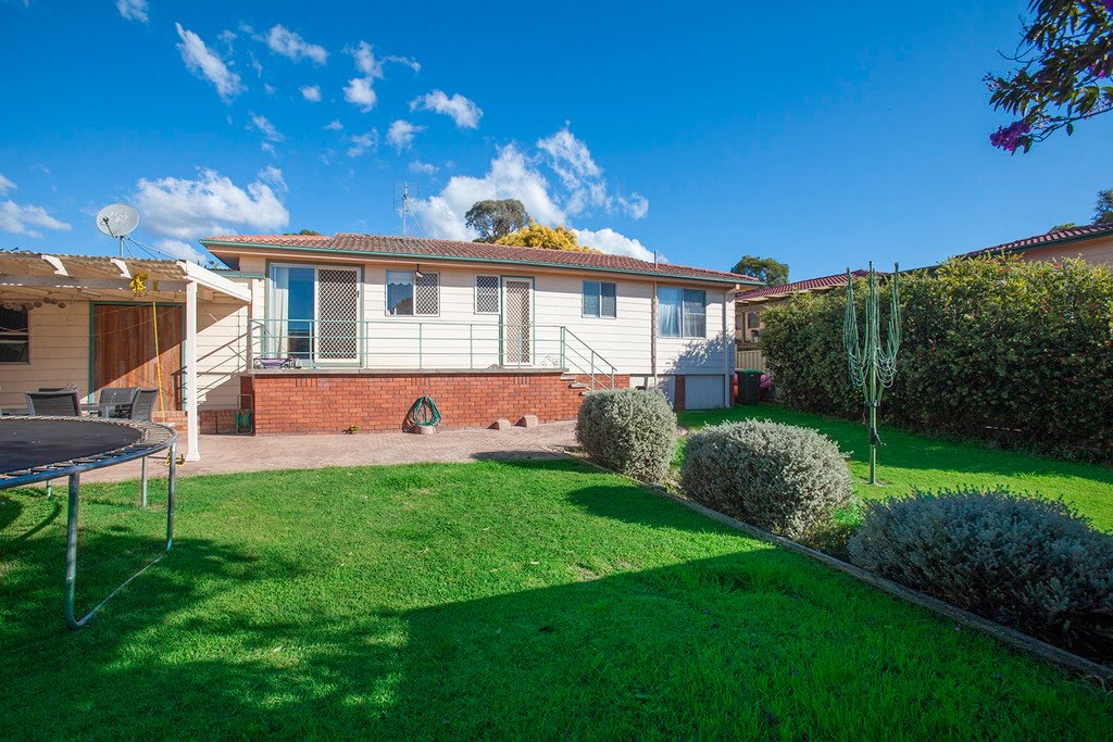 23 Crawford Ave  TENAMBIT 12