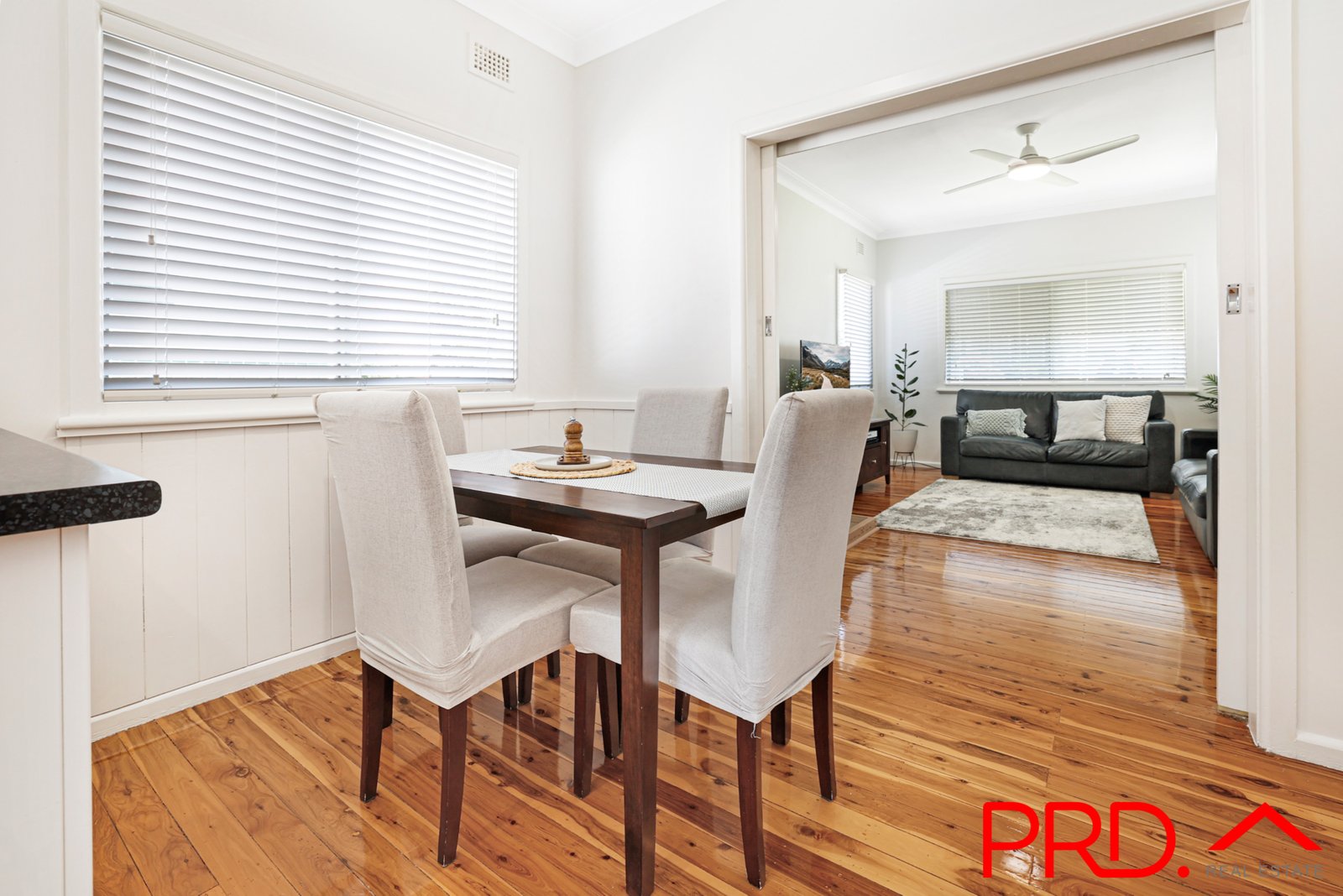 23 Croydon Avenue TAMWORTH 5
