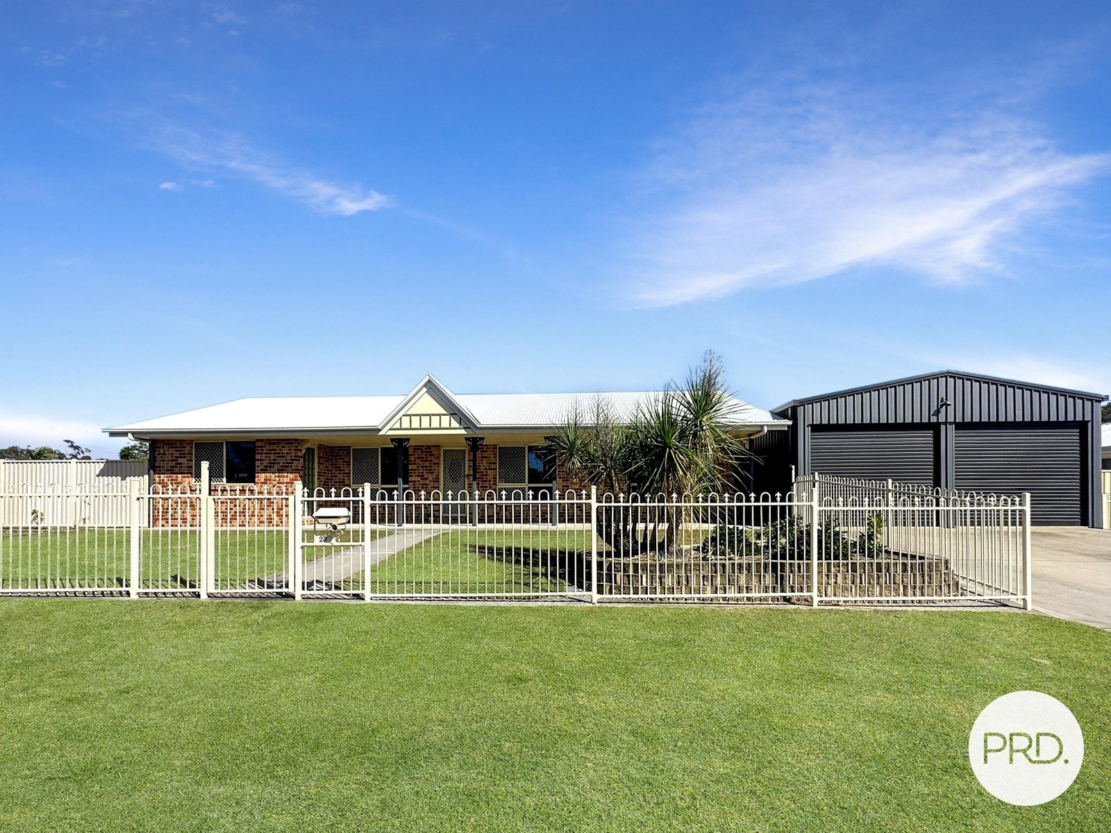 23 Curtis Avenue BOYNE ISLAND 1