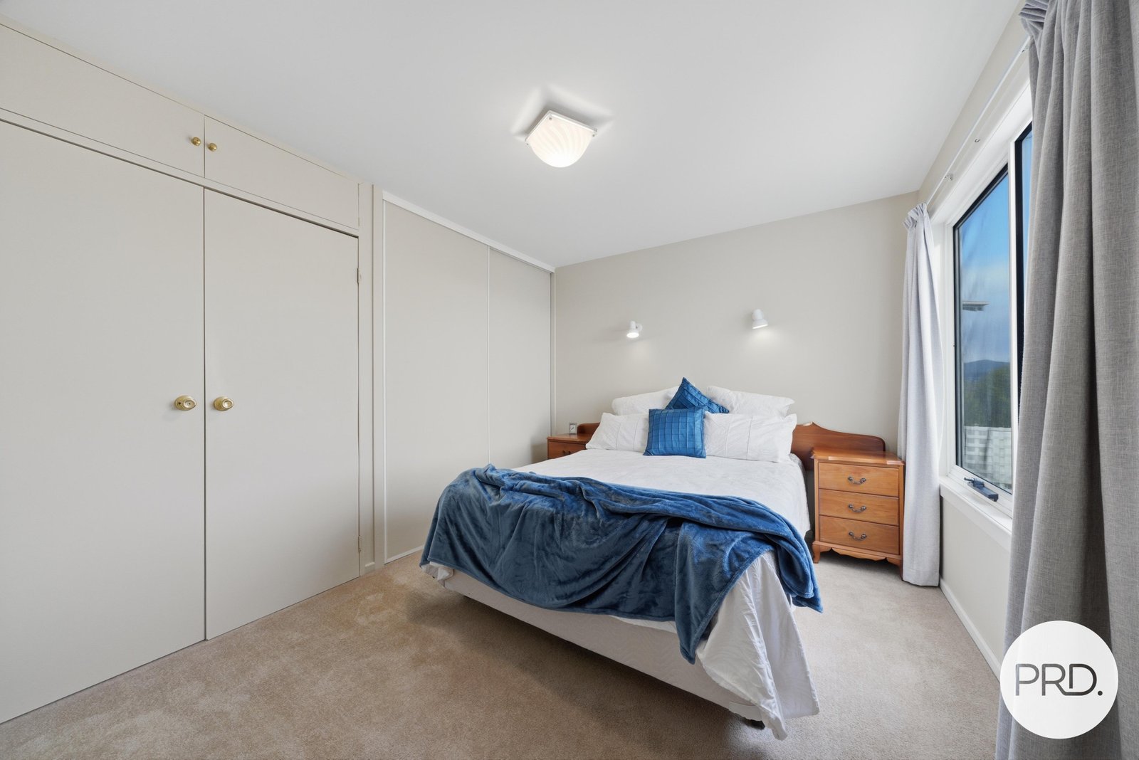 2/3 Cyrus Court ROSE BAY 8