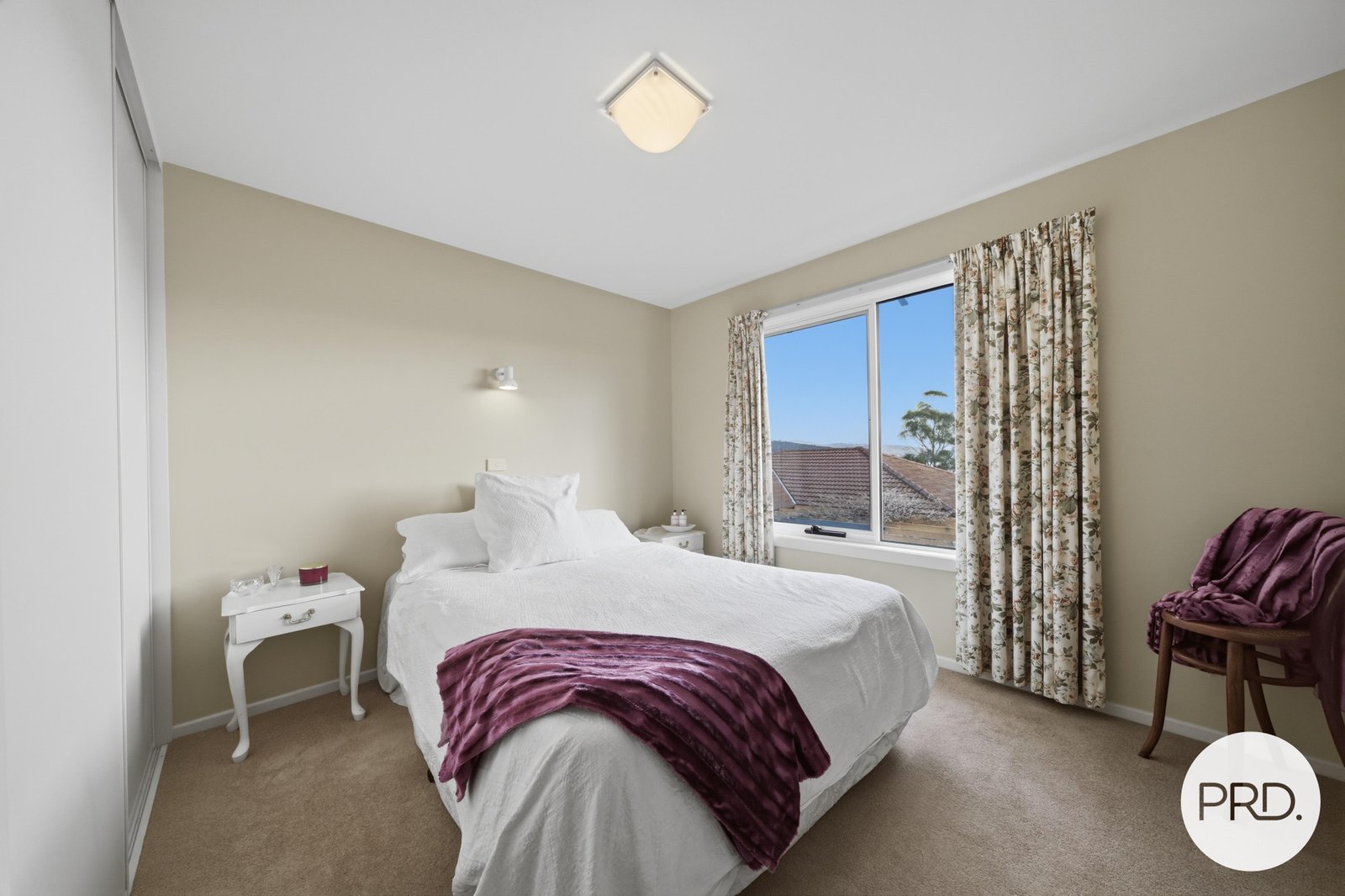 2/3 Cyrus Court ROSE BAY 10