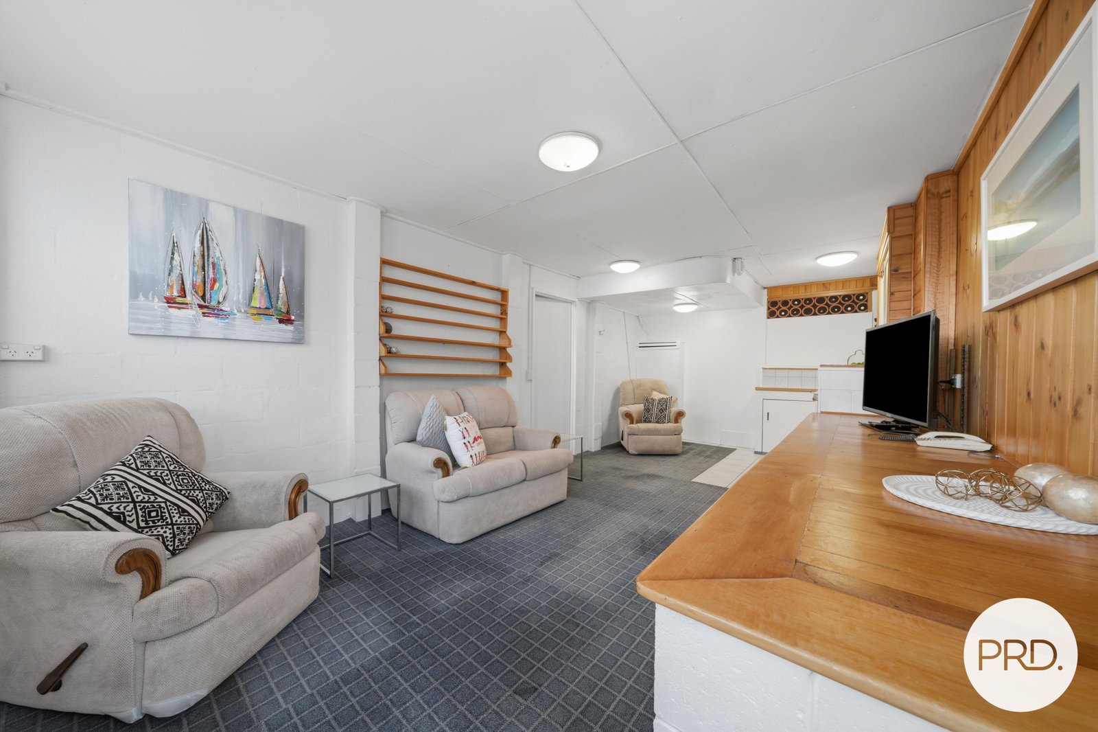 2/3 Cyrus Court ROSE BAY 13