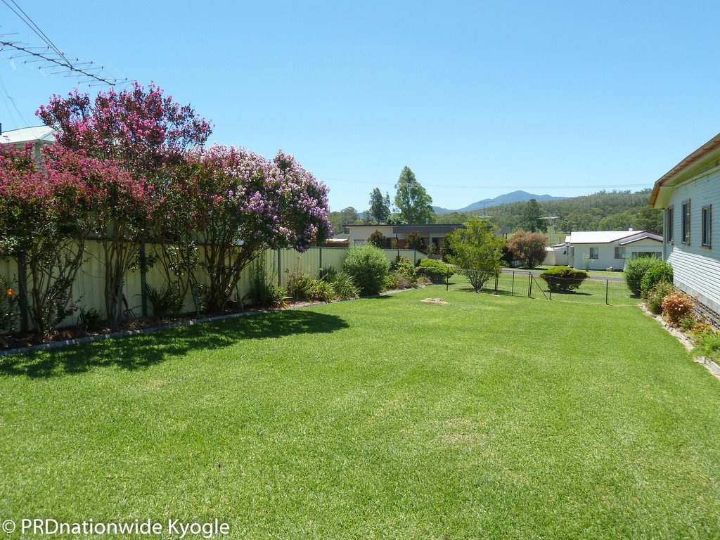 23 Dalmorton Street WOODENBONG 4