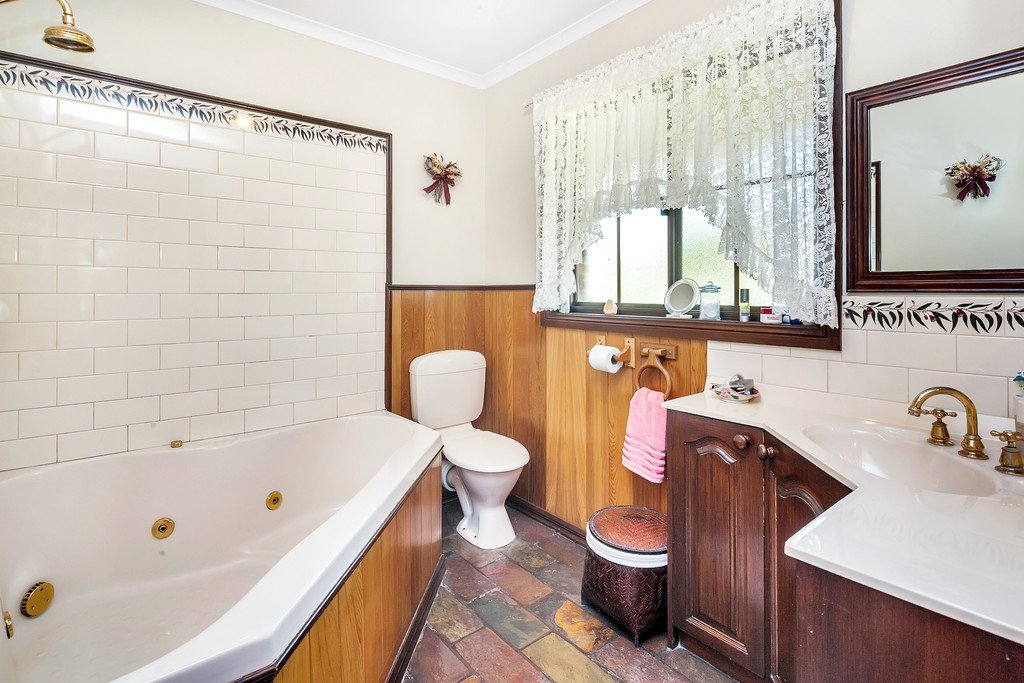 23 Deborah Court HADDON 7