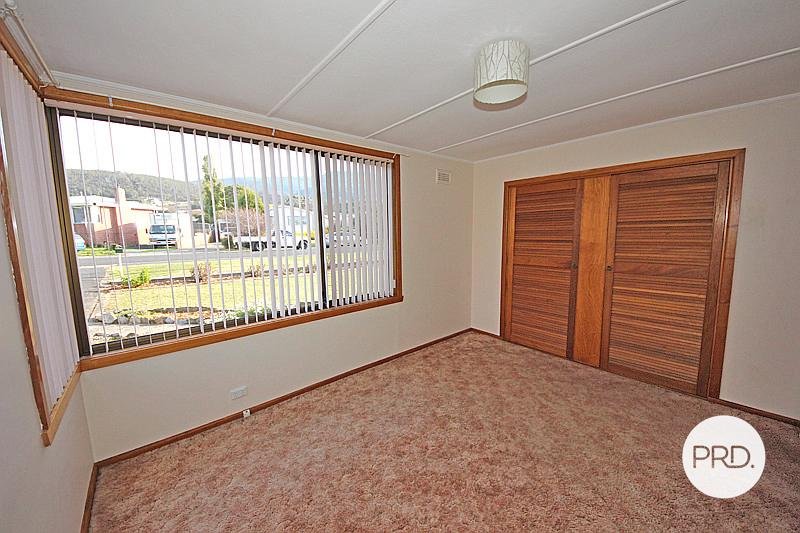 23 Dempster Street CLAREMONT 7