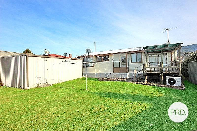 23 Dempster Street CLAREMONT 13