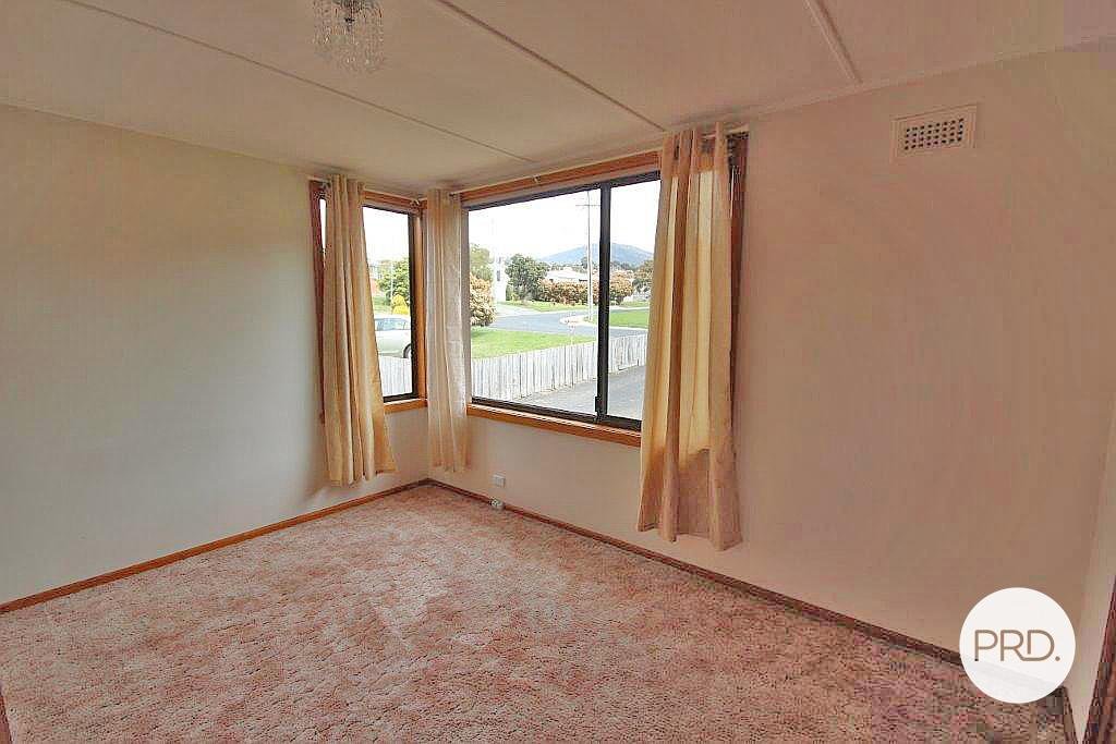 23 Dempster Street CLAREMONT 18