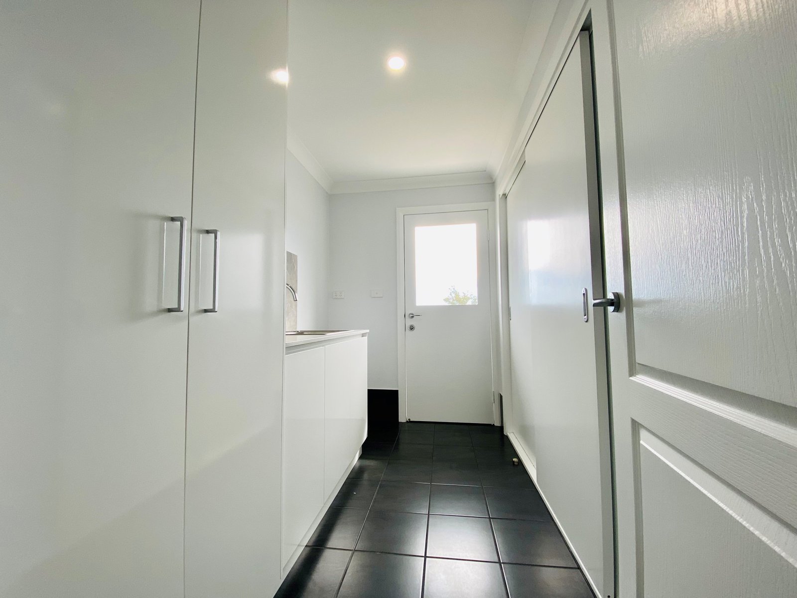 2/3 Denne Street TAMWORTH 14