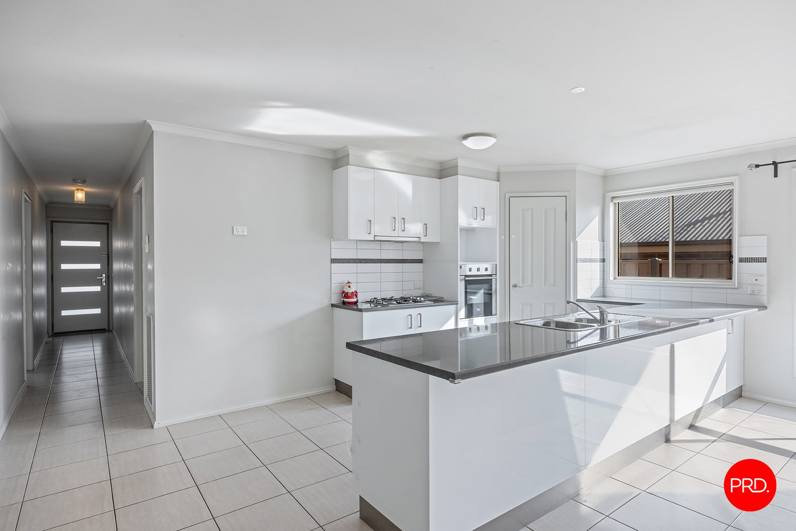 23 Douglas Street KANGAROO FLAT 3