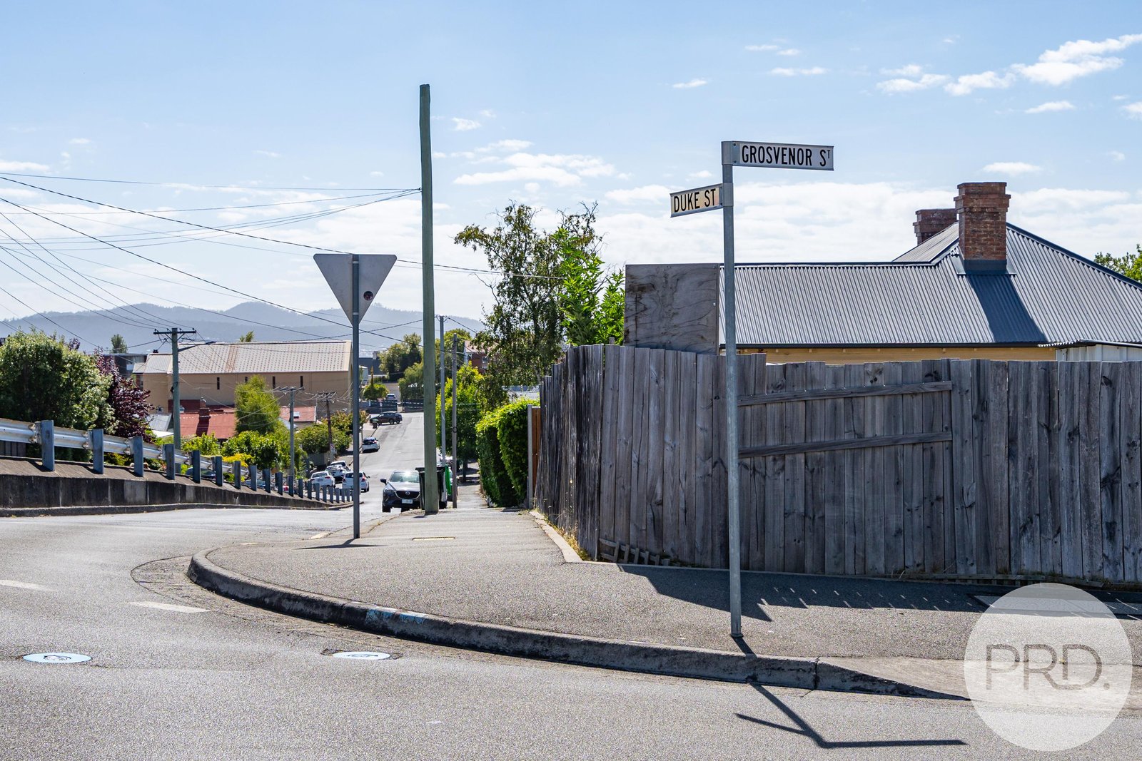 23 Duke Street SANDY BAY 2