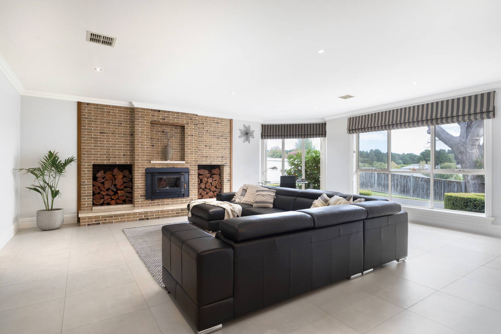 Real Estate and Property in 23 Dumbarton Way, Gisborne, VIC