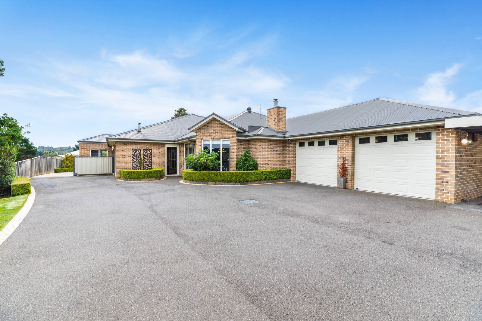 Real Estate and Property in 23 Dumbarton Way, Gisborne, VIC