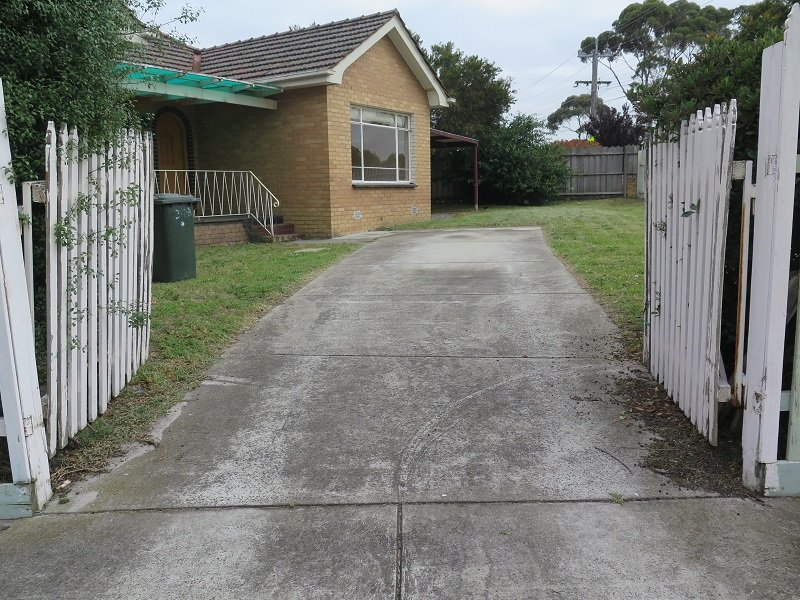 Gallery: 23 East Boundary Road