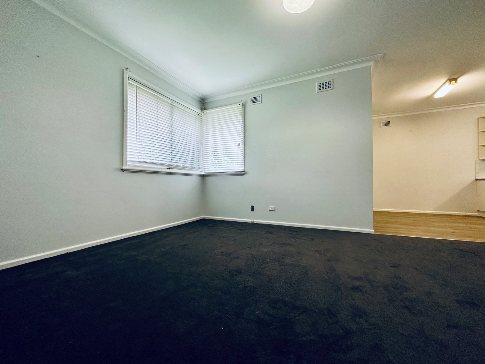 23 Edward Street TAMWORTH 4