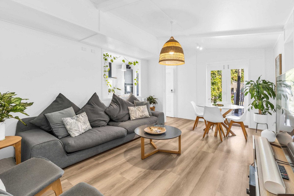 23 Elanora Drive Burleigh Heads 8