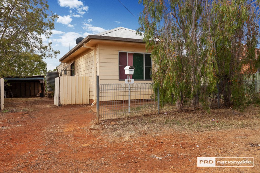 23 Elm Street TAMWORTH 2