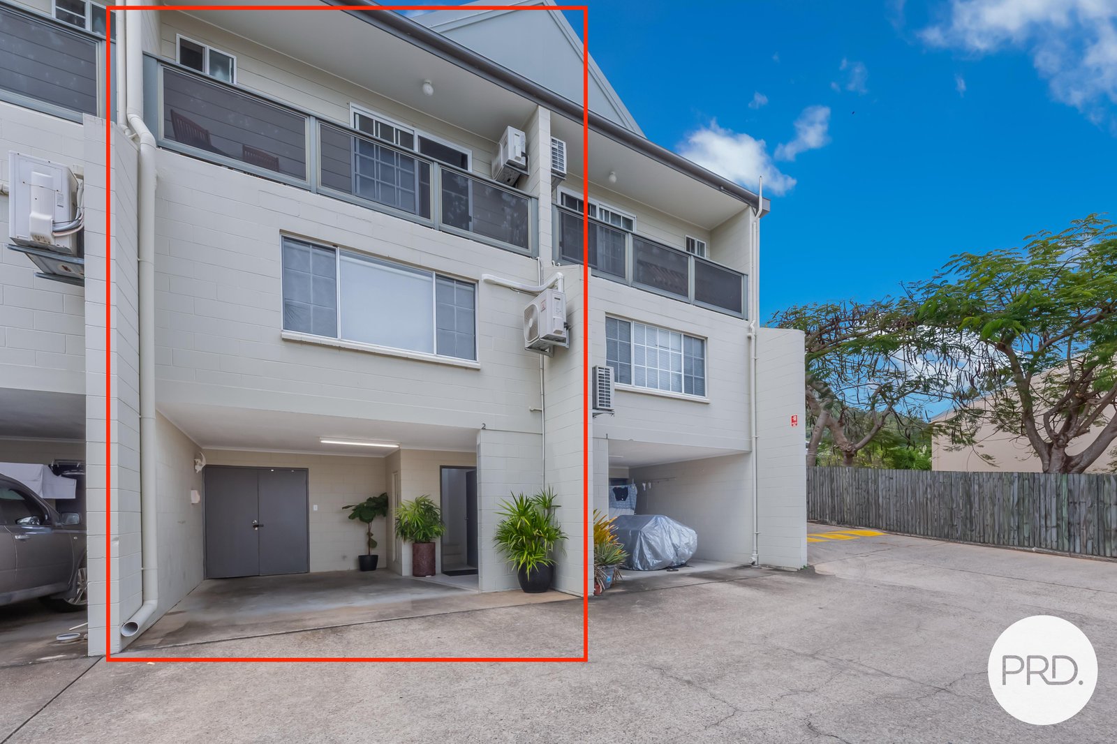2/3 Eshelby Drive CANNONVALE 2