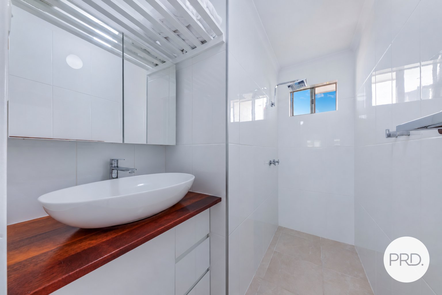 2/3 Eshelby Drive CANNONVALE 5
