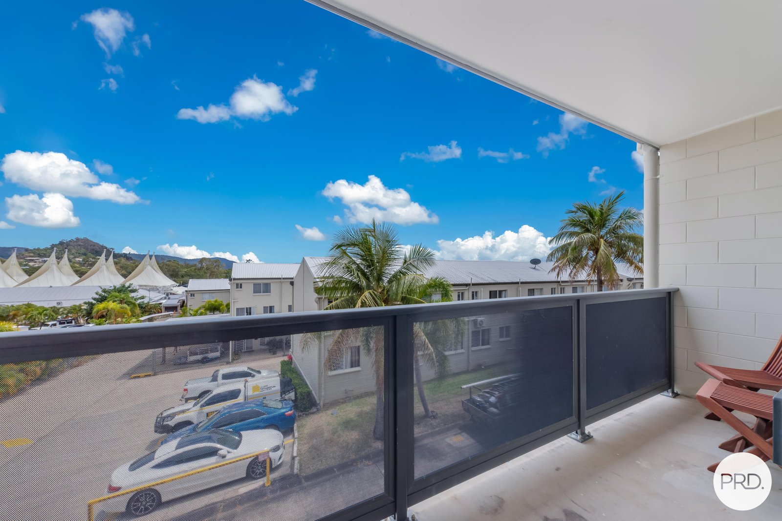 2/3 Eshelby Drive CANNONVALE 7