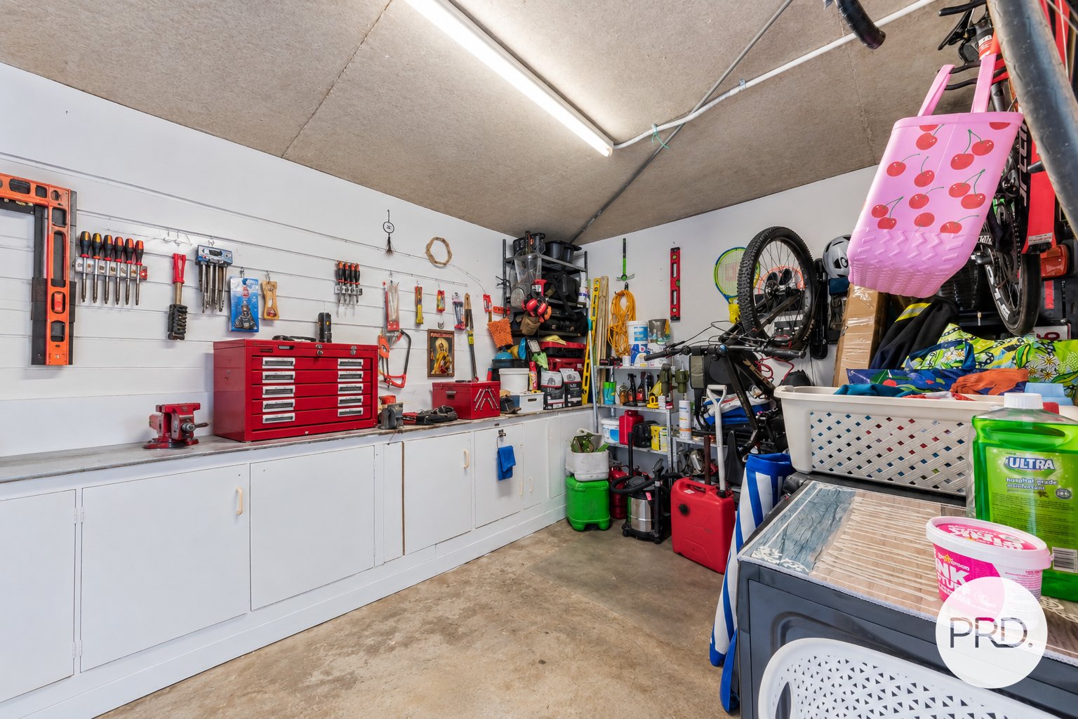 2/3 Eshelby Drive CANNONVALE 8