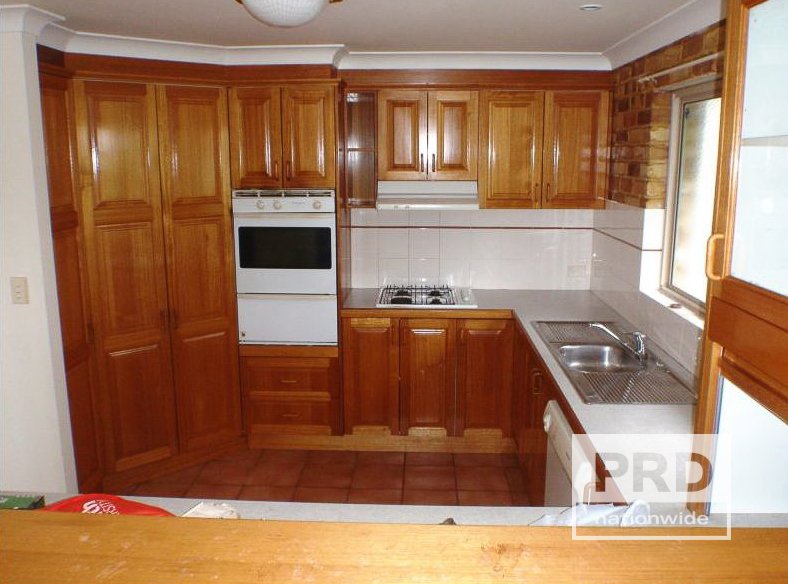 23 Esmonde Street GIRARDS HILL 3