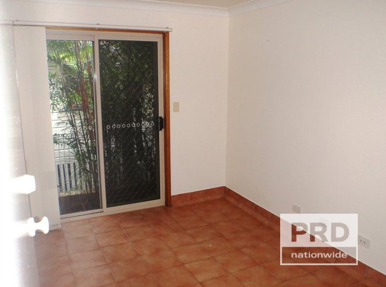 23 Esmonde Street GIRARDS HILL 11