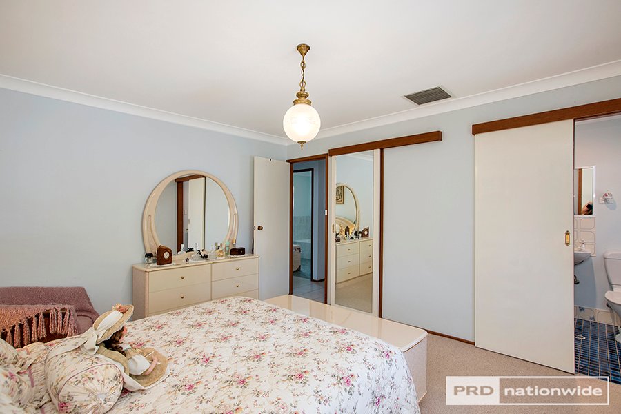 23 Eucalypt Avenue TAMWORTH 11