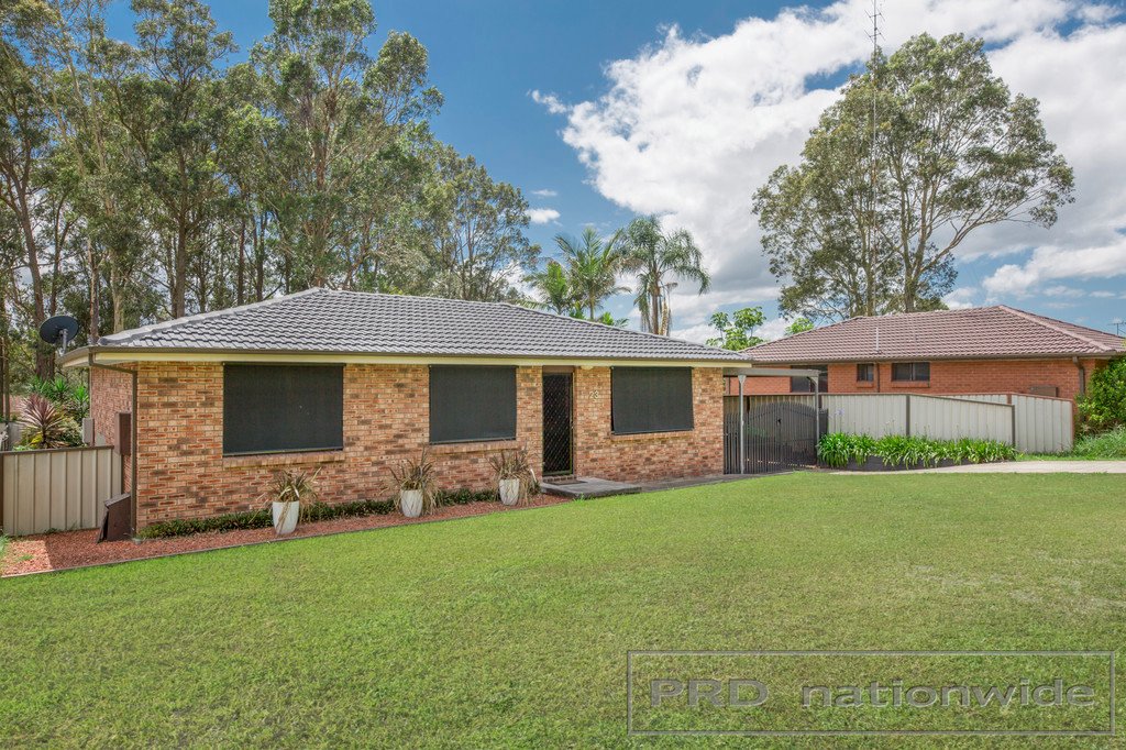 23 Evelyn Crescent THORNTON 1
