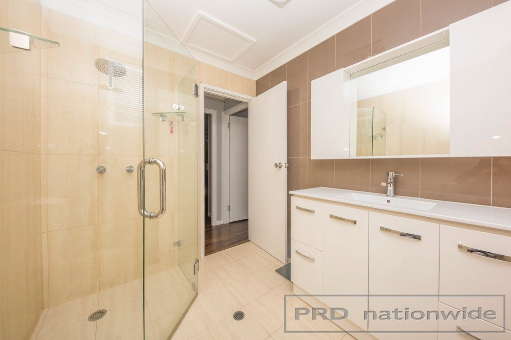 23 Evelyn Crescent THORNTON 12