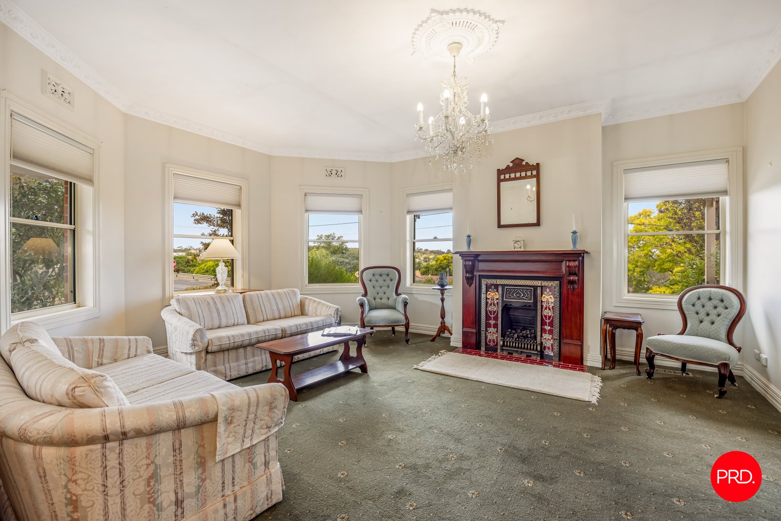 23 Farnsworth Street CASTLEMAINE 4