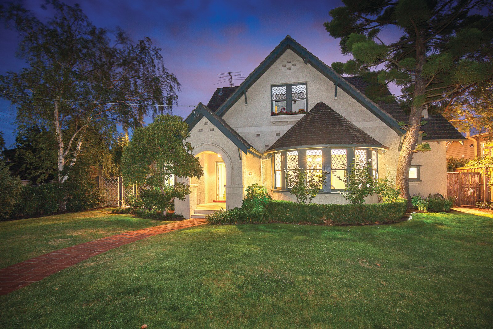 23 Faversham Road, Canterbury, VIC